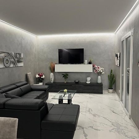 Corso Montecarlo Lägenhet Ventimiglia Exteriör bild
