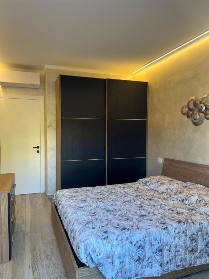 Corso Montecarlo Lägenhet Ventimiglia Exteriör bild