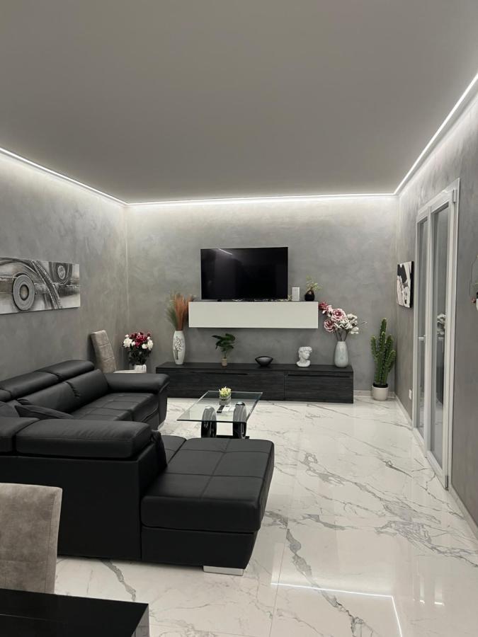 Corso Montecarlo Lägenhet Ventimiglia Exteriör bild