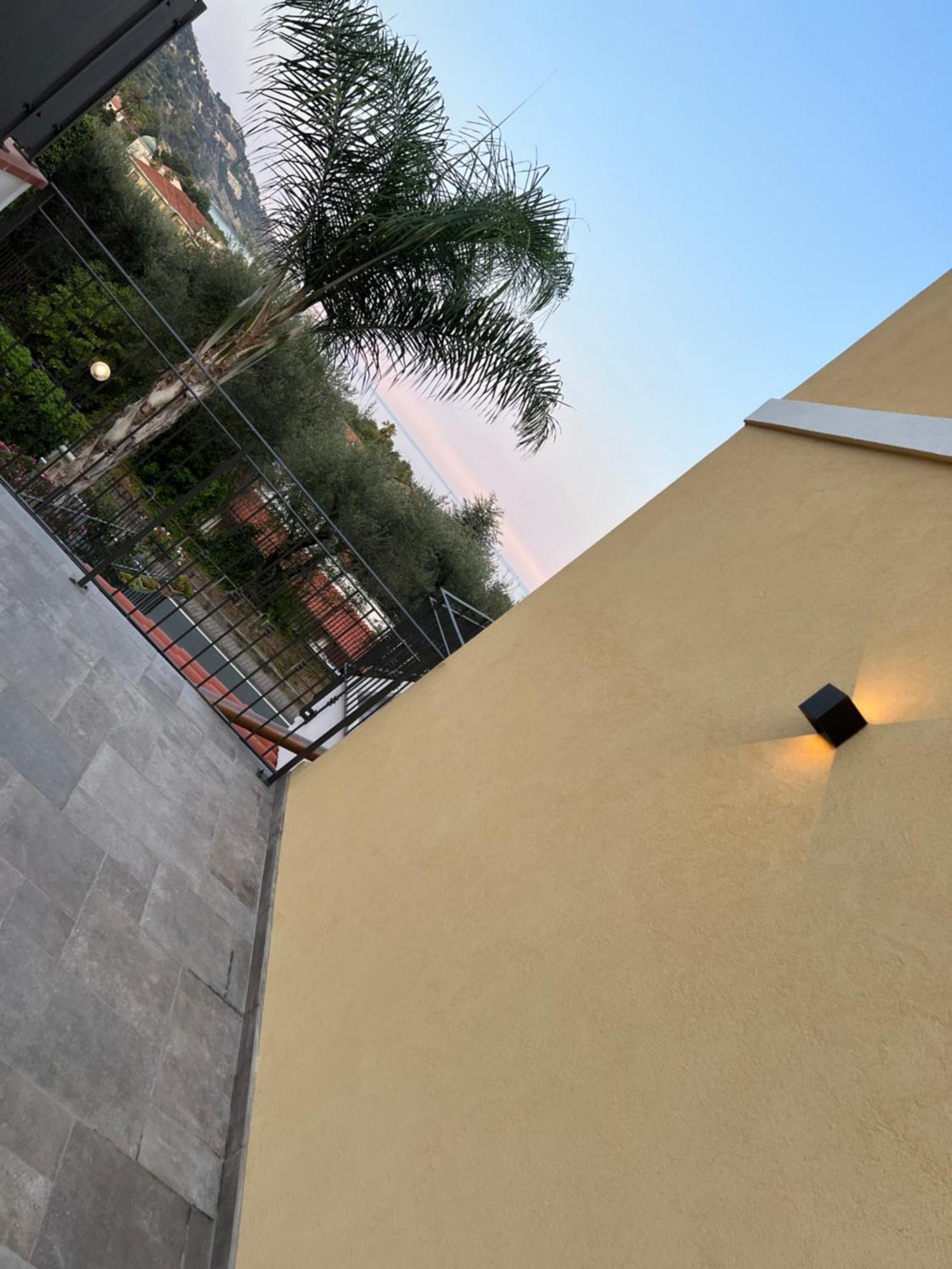 Corso Montecarlo Lägenhet Ventimiglia Exteriör bild